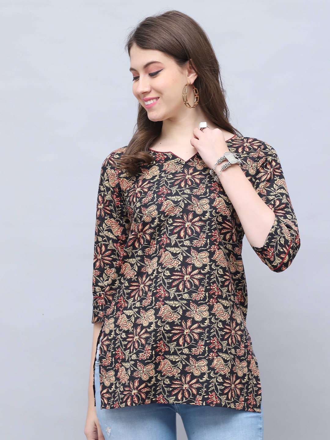 

Roly Poly Sweetheart Neck Printed Ethnic Tunic, Black