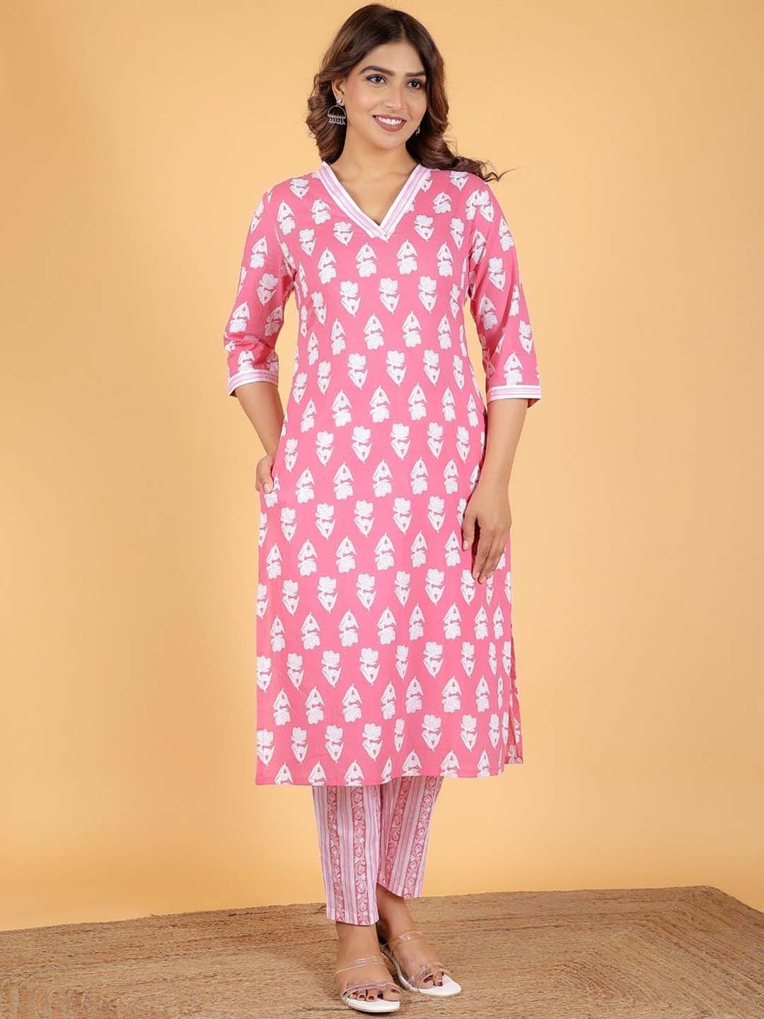 

Aramya Floral Printed V-Neck Regular Pure Cotton Straight Kurta With Trouser, Pink