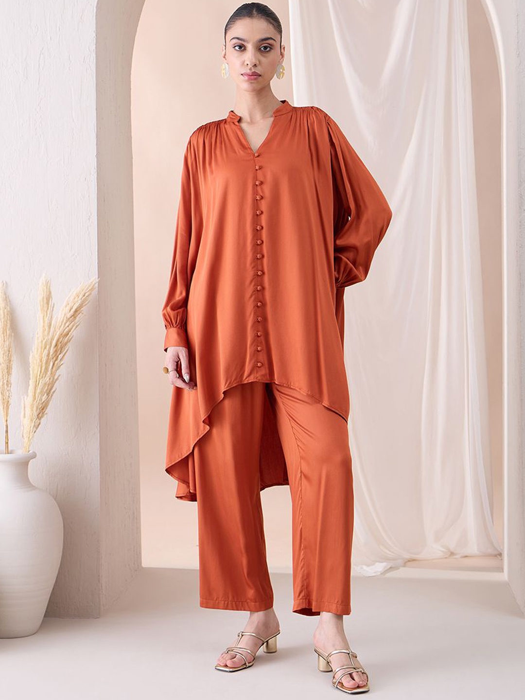 

FEMMELLA Mandarin Collar Puffed Sleeves Modal Tunic With Trousers Co-Ords, Rust