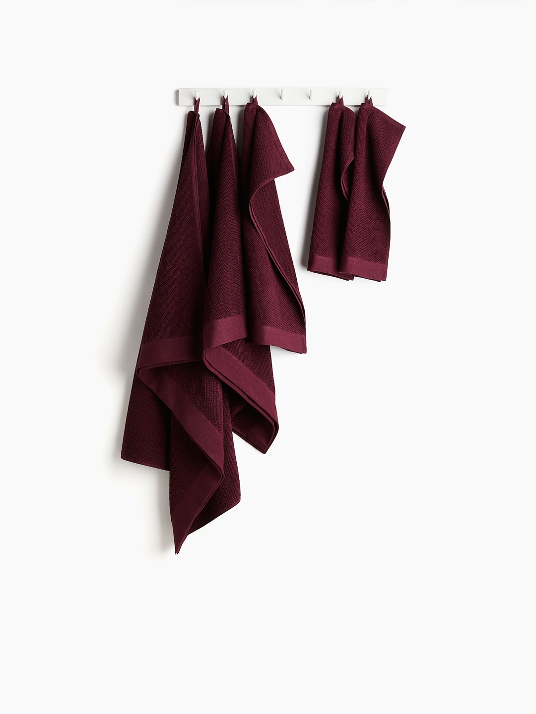

H&M Red Cotton Terry Bath Towel