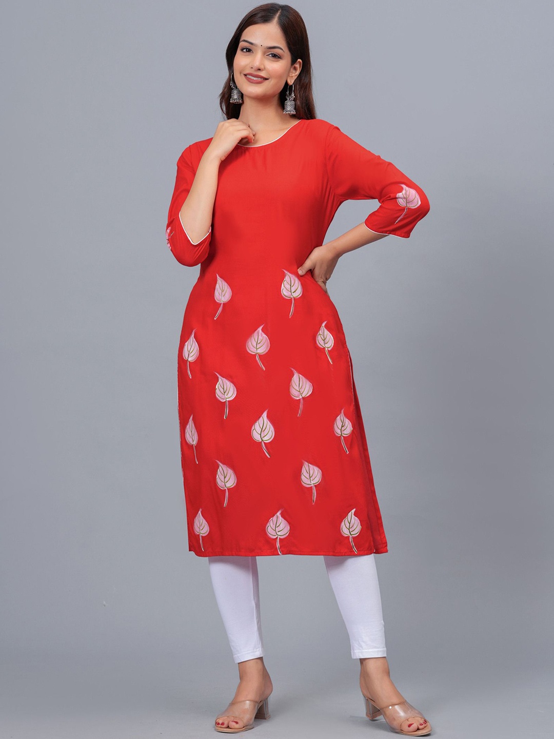 

Bachuu Floral Printed Round Neck Straight Kurta, Red