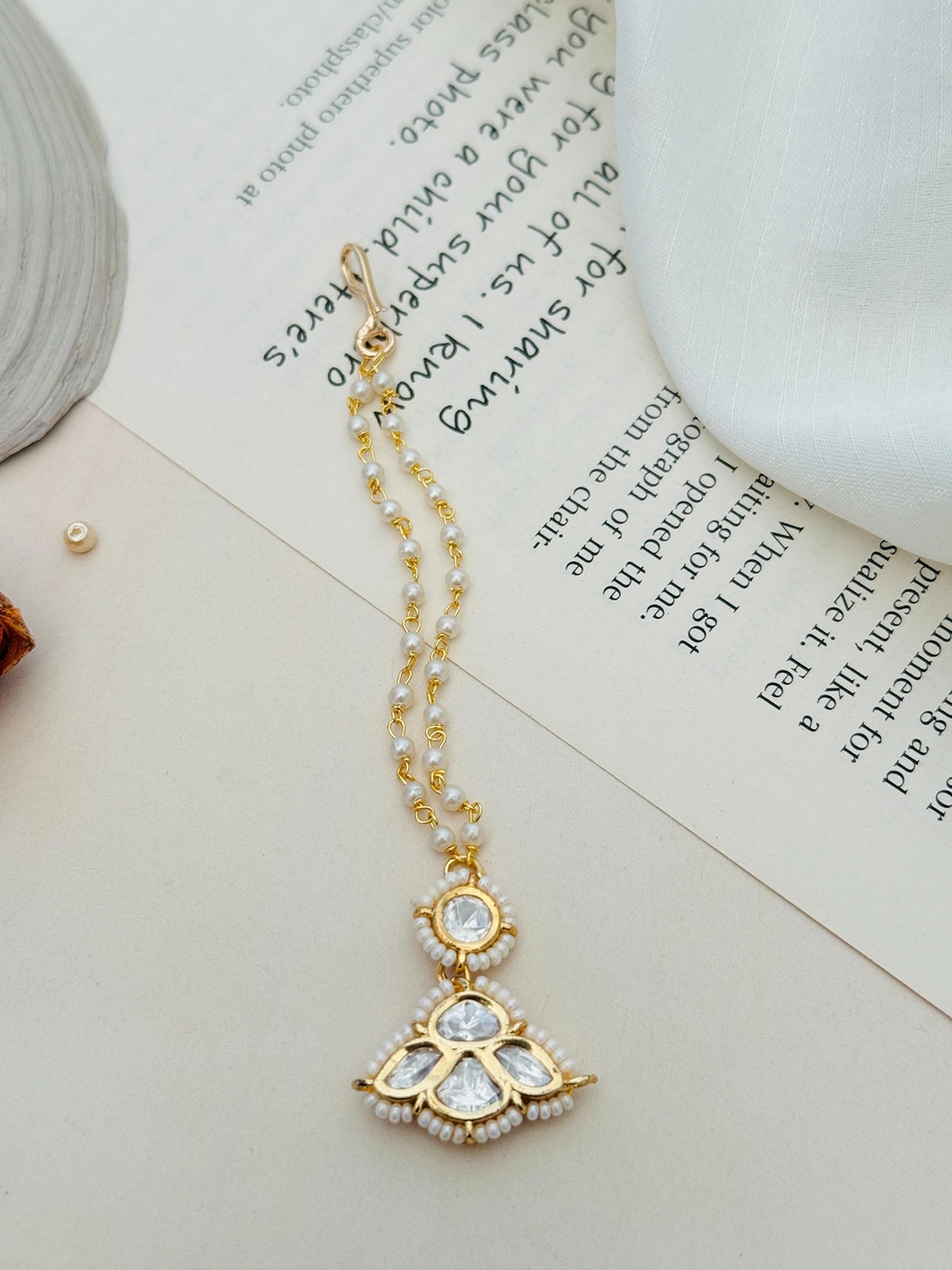 

ABDESIGNS Gold-Plated Kundan Studded and Beaded Studded Maang Tikka