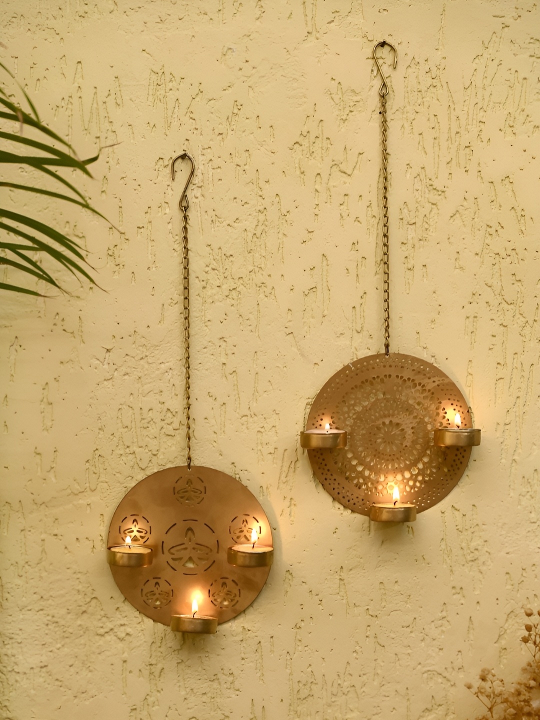 

Aapno Rajasthan Goldtoned 2 Pcs Antique Hanging Diya, Gold