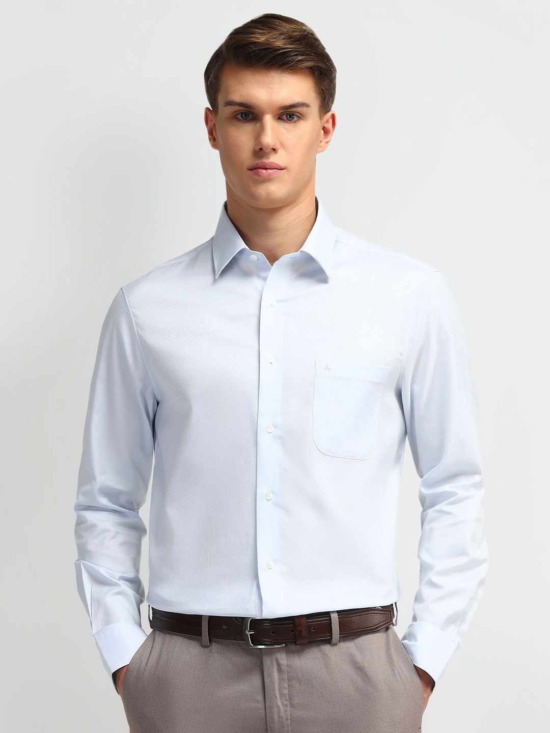 

Arrow Men Manhattan Spread Collar Solid Cotton Slim Fit Formal Shirt, Blue