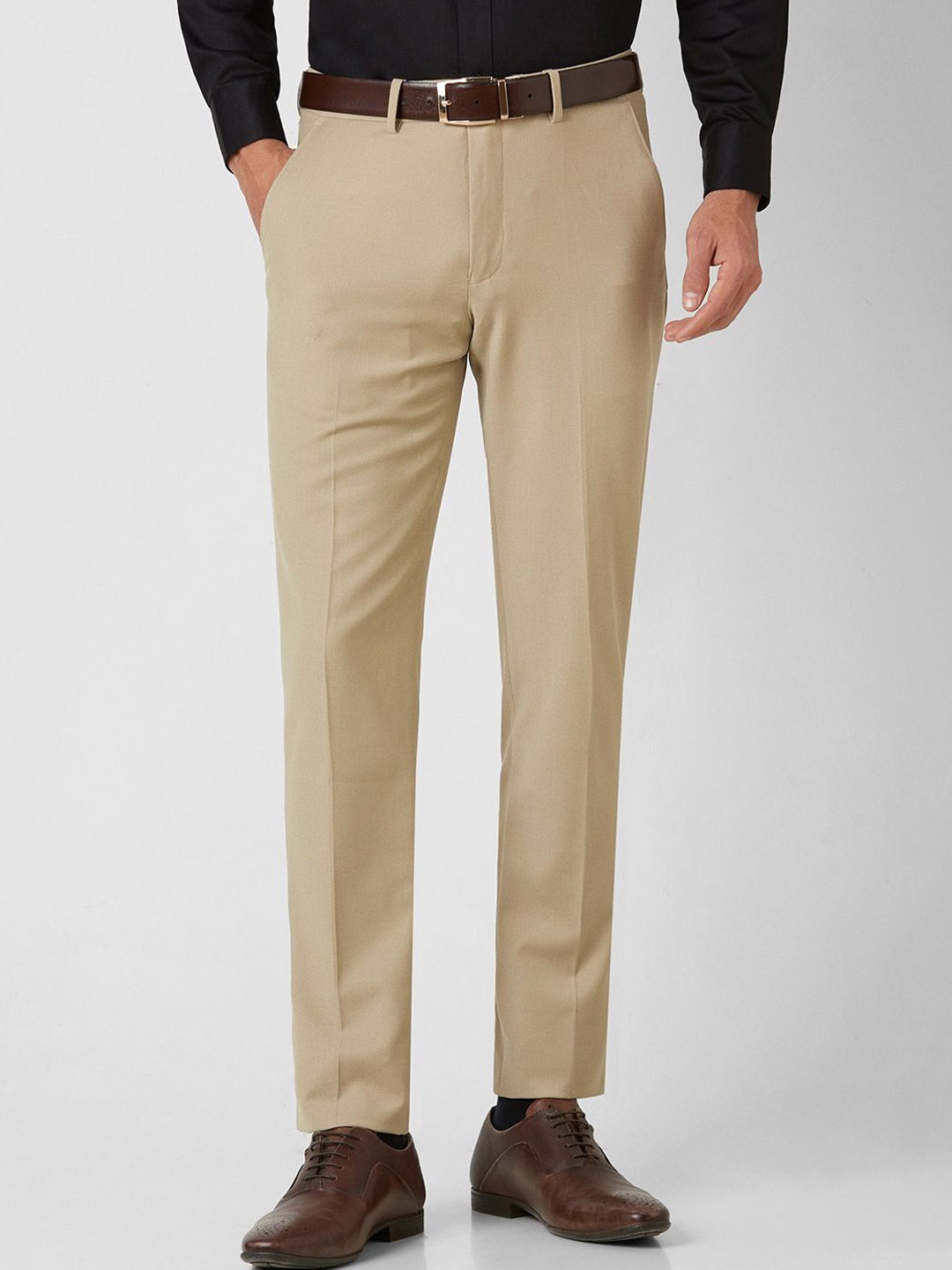 

Van Heusen Men Slim Fit Trousers, Beige