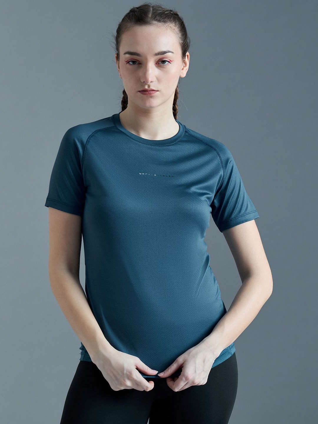 

SG Women Solid Round Neck T-shirt, Teal