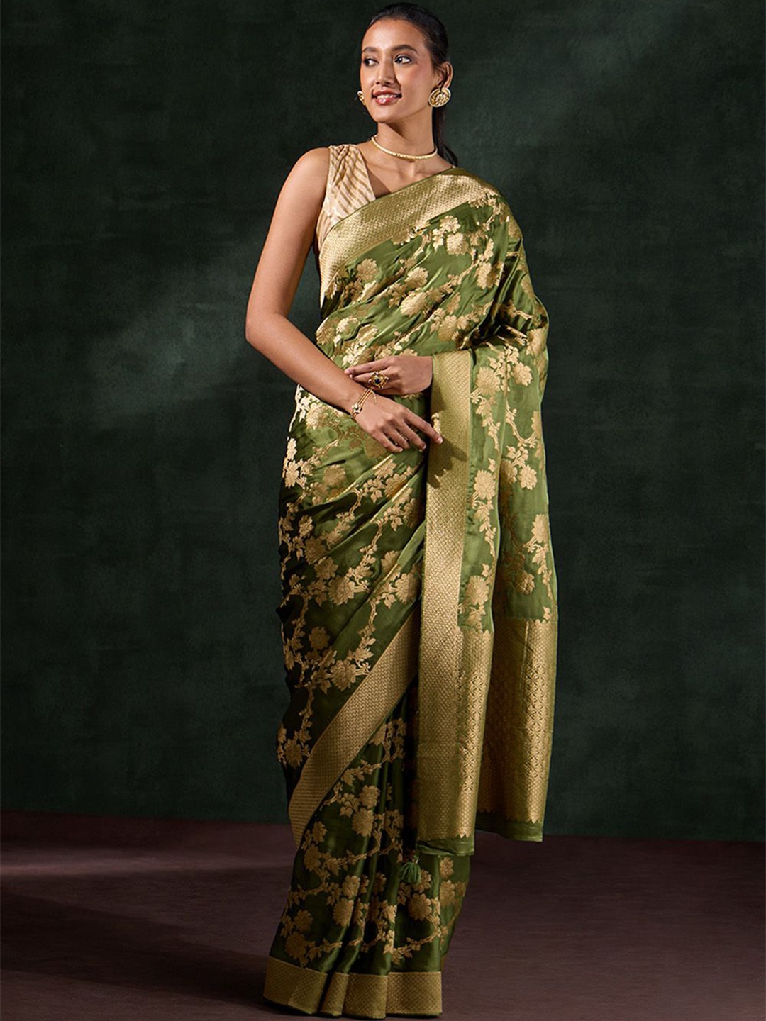 

Taneira Woven Design Zari Saree, Green