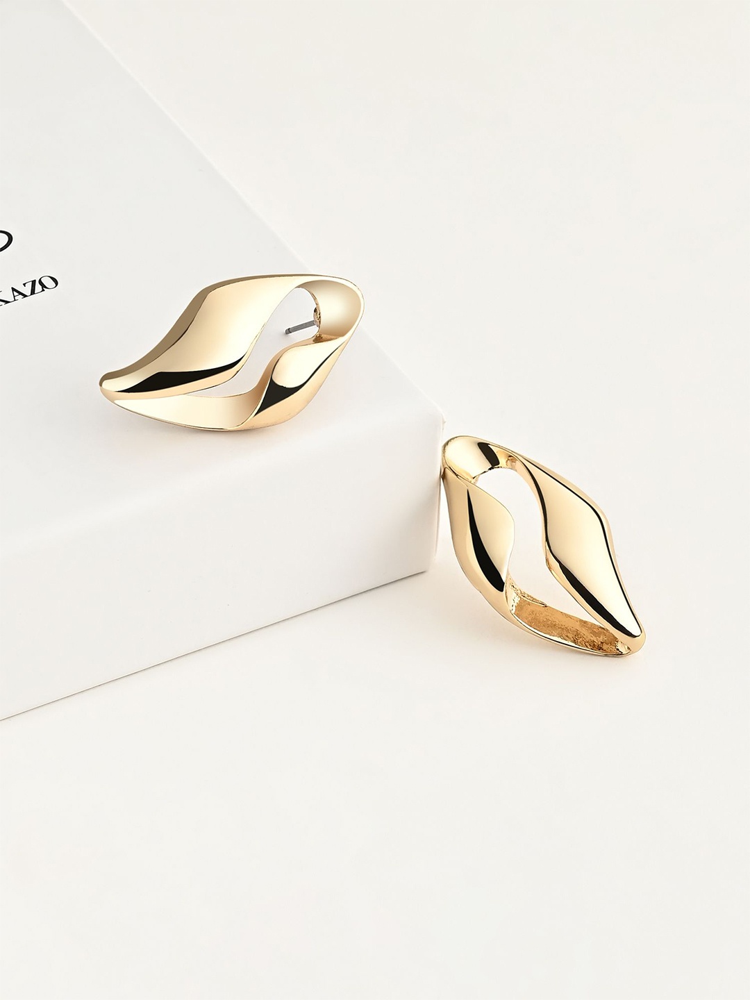 

Kazo Gold-Plated Contemporary Studs