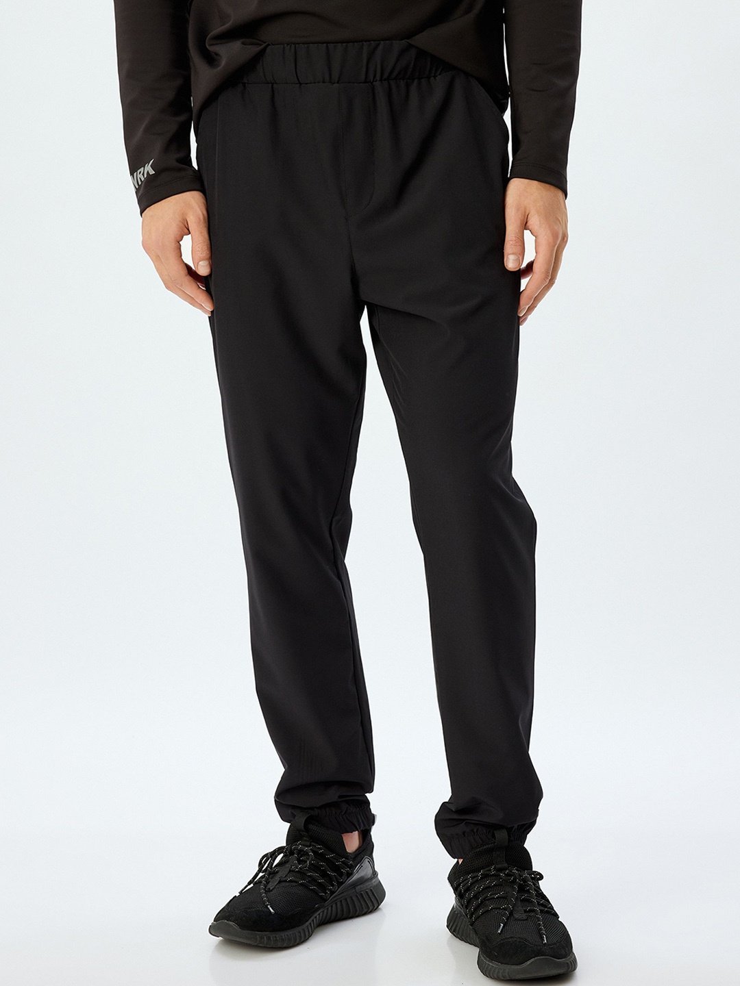 

Koton Men Mid-Rise Joggers, Black