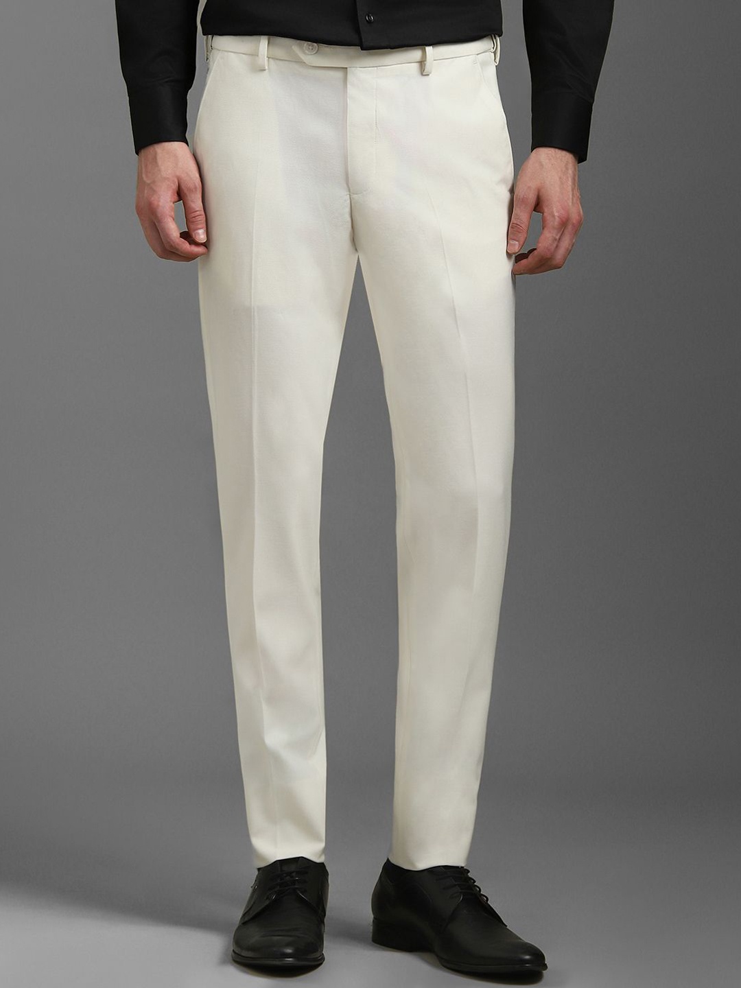

Louis Philippe Men Slim Fit Trousers, Cream