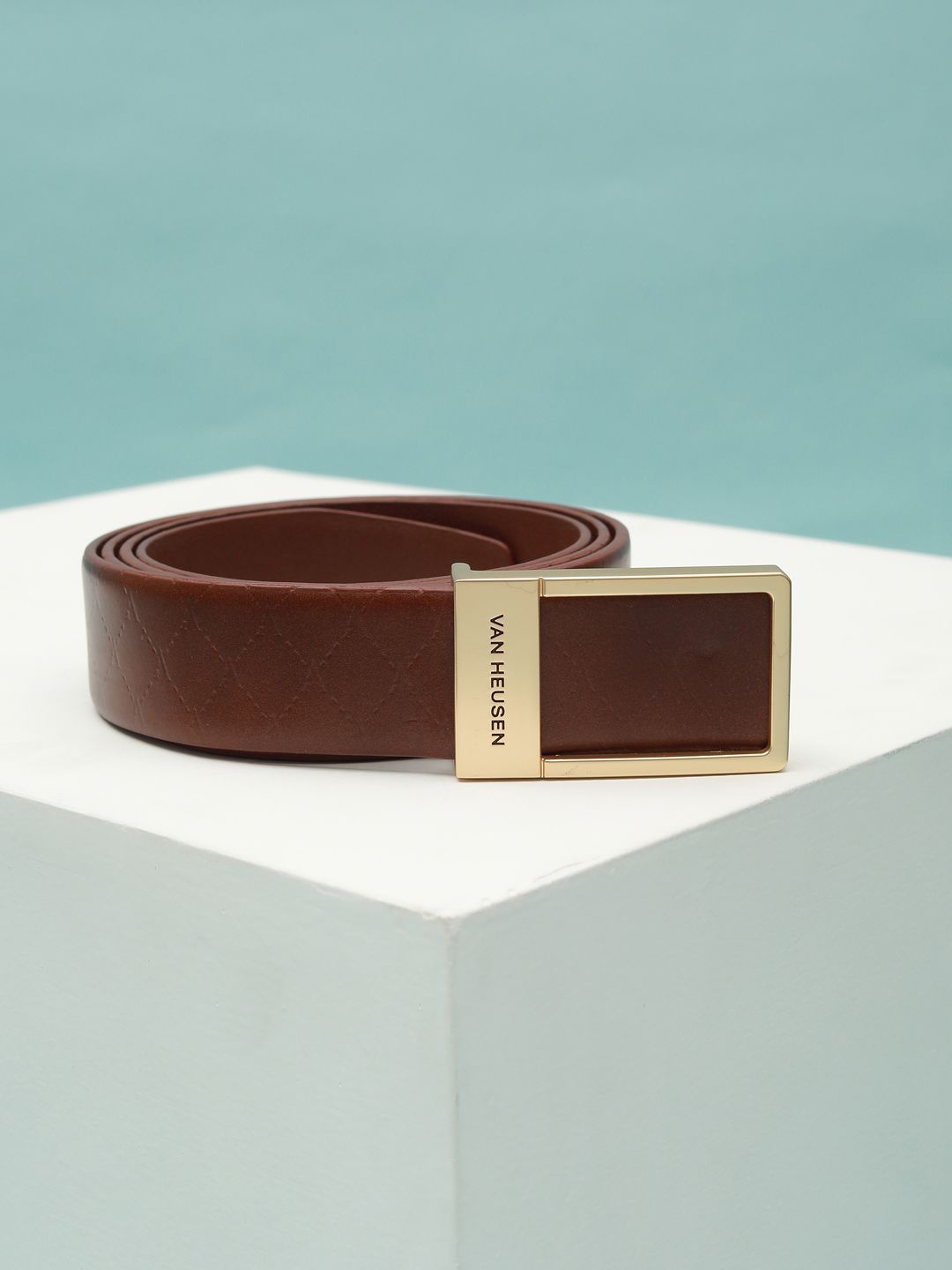 

Van Heusen Men Textured Leather Formal Belt, Brown