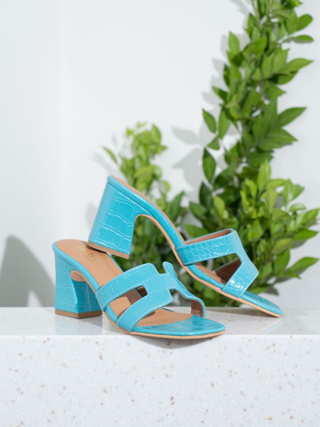 

Inc 5 Women Party Block Sandals, Blue