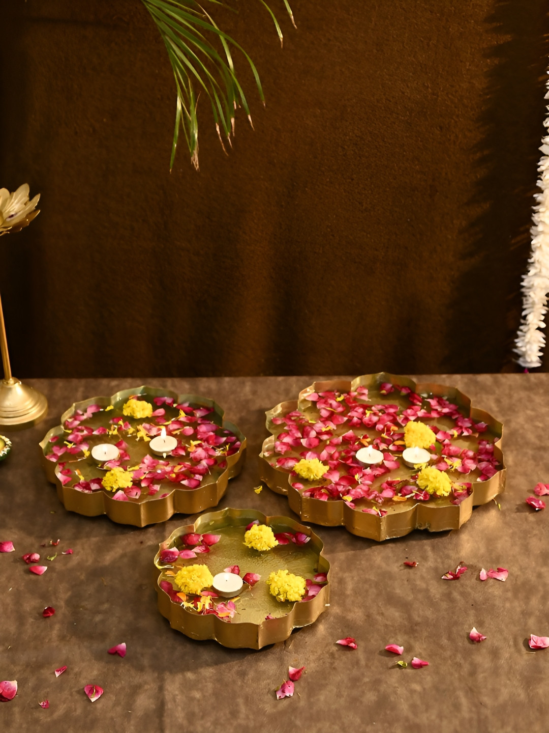 

Aapno Rajasthan GoldToned 3 Pcs Metal Floral Decorative Bowls, Gold