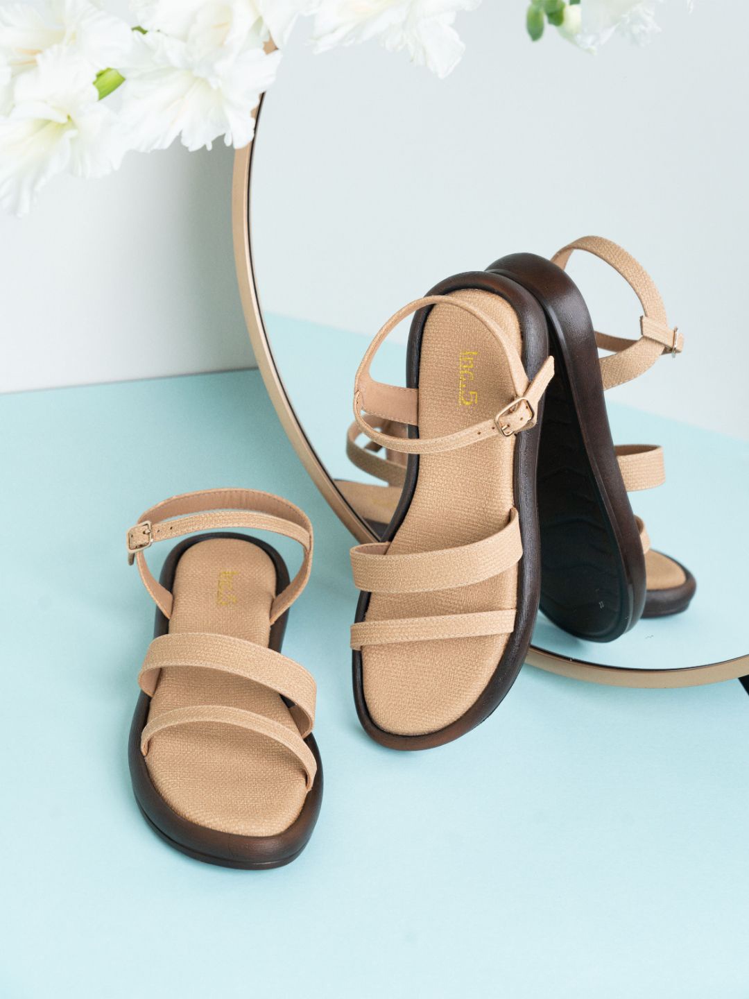 

Inc 5 Women Striped Flatform Sandals, Beige