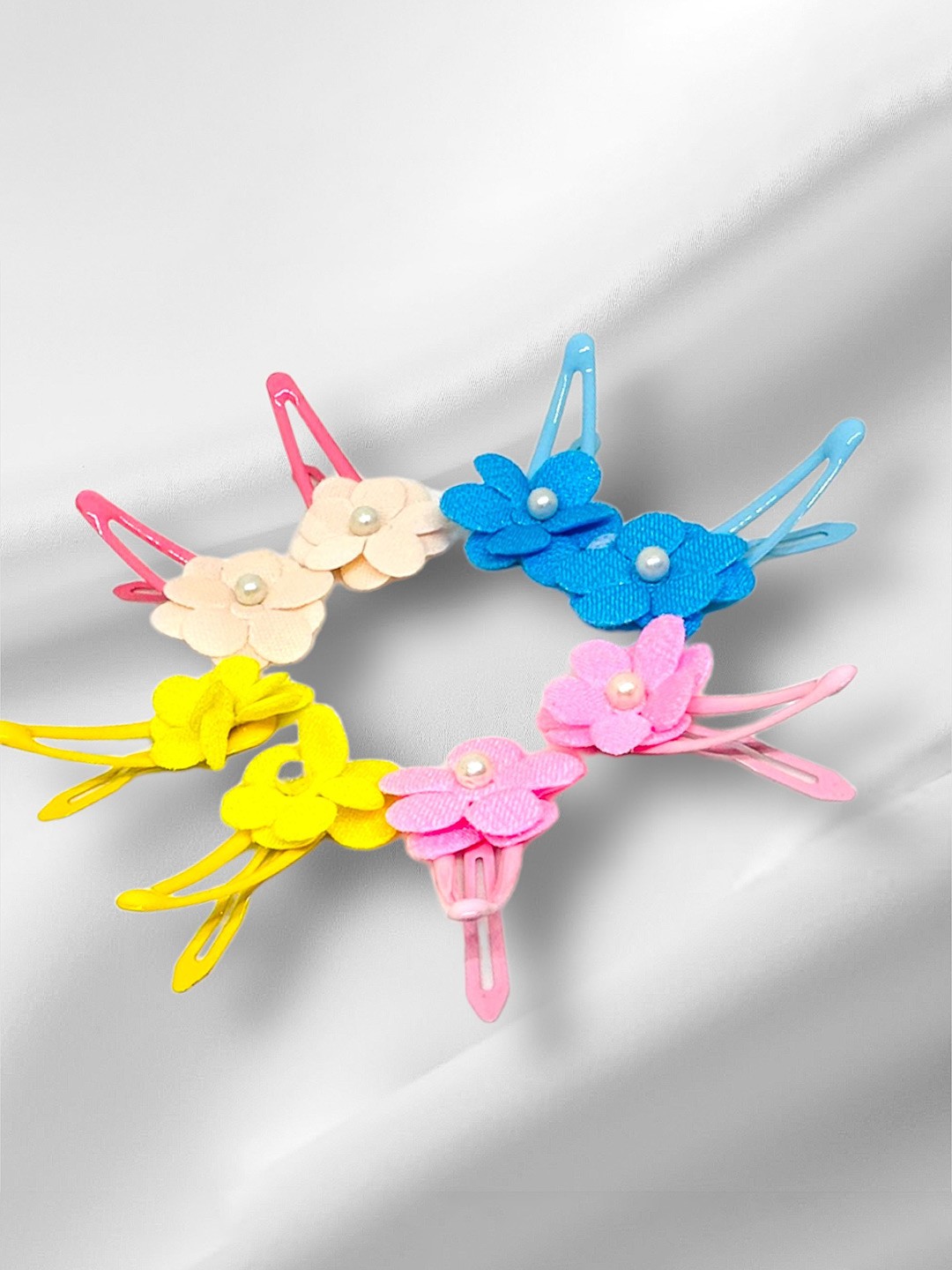 

Samsara Couture Girls Set of 4 Tic Tac Hair Clip, Yellow