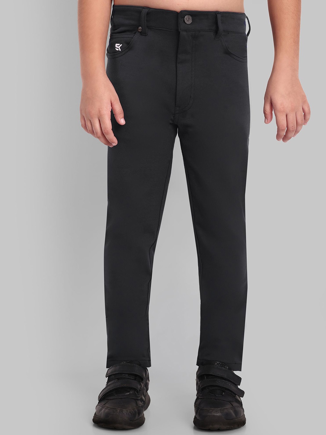 

ONE SKY Boys Chinos Trousers, Black