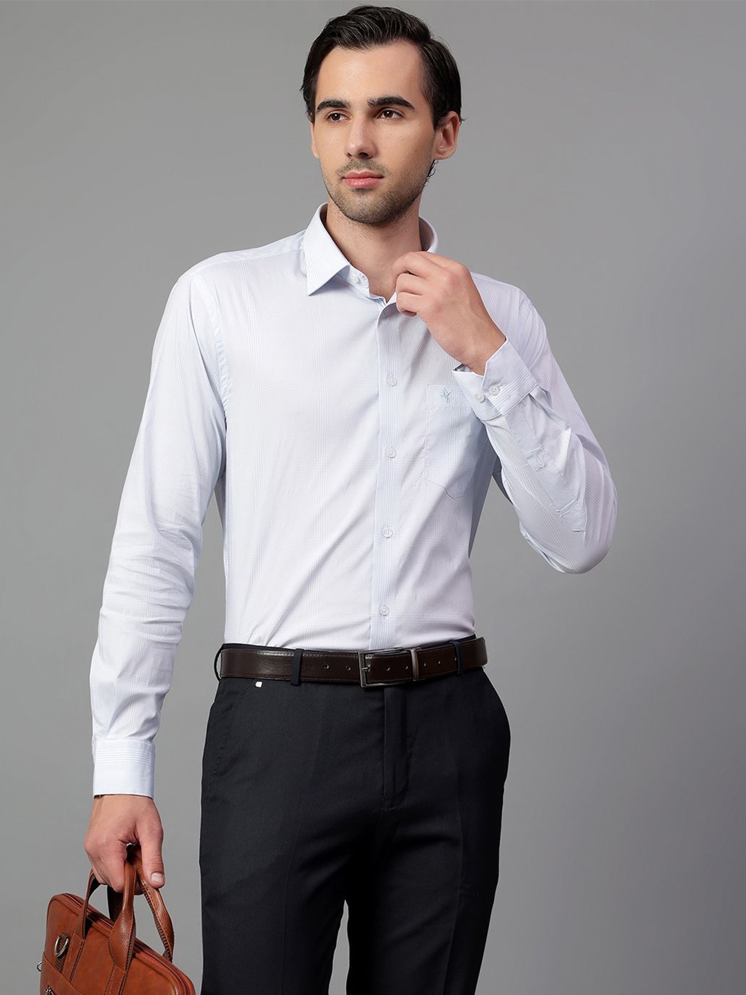 

Cantabil Men Spread Collar Checked Formal Shirt, Blue