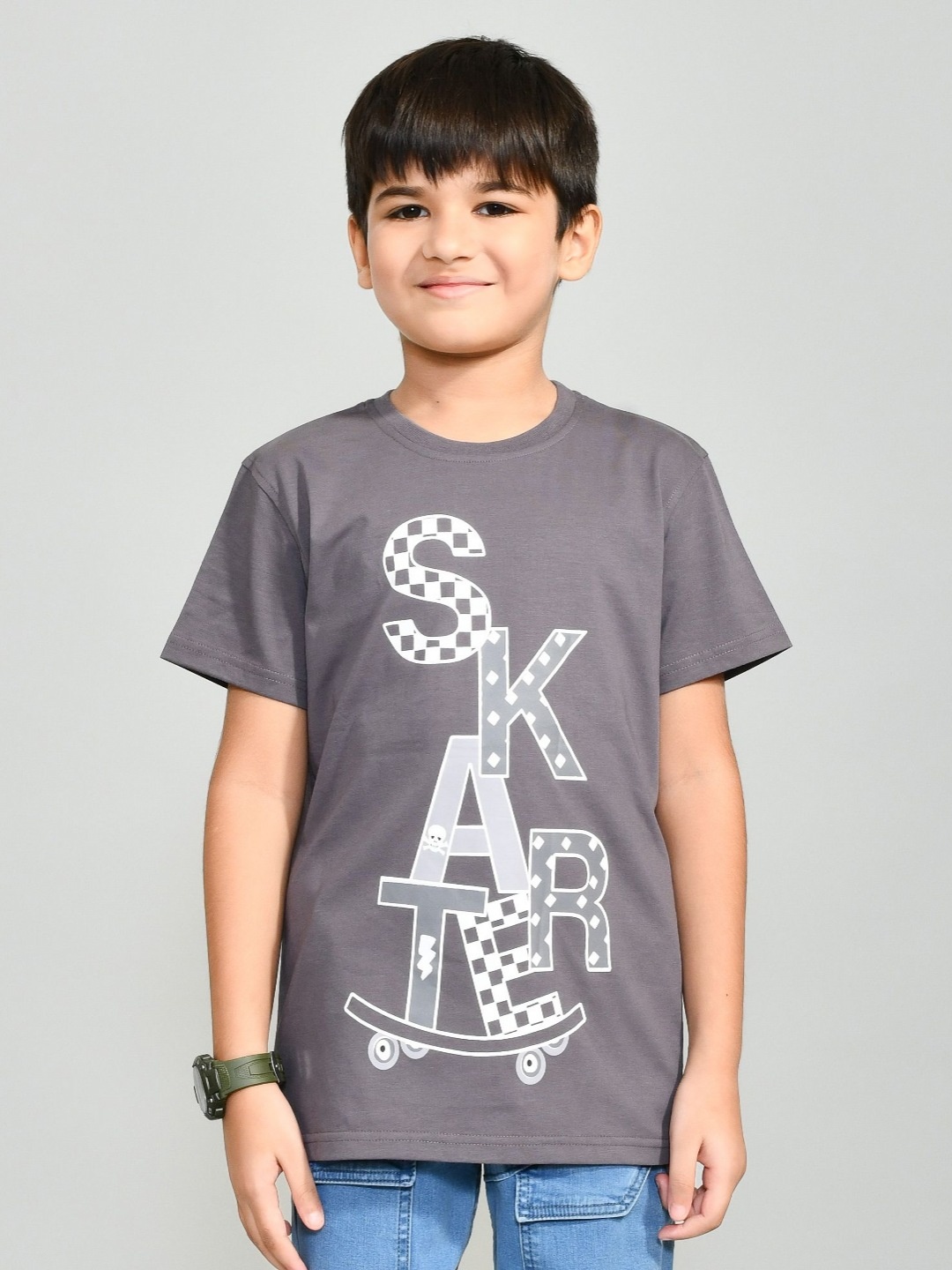 

YOUMAA Boys Bio Finish Typography Printed Round Neck Pure Cotton T-shirt, Grey