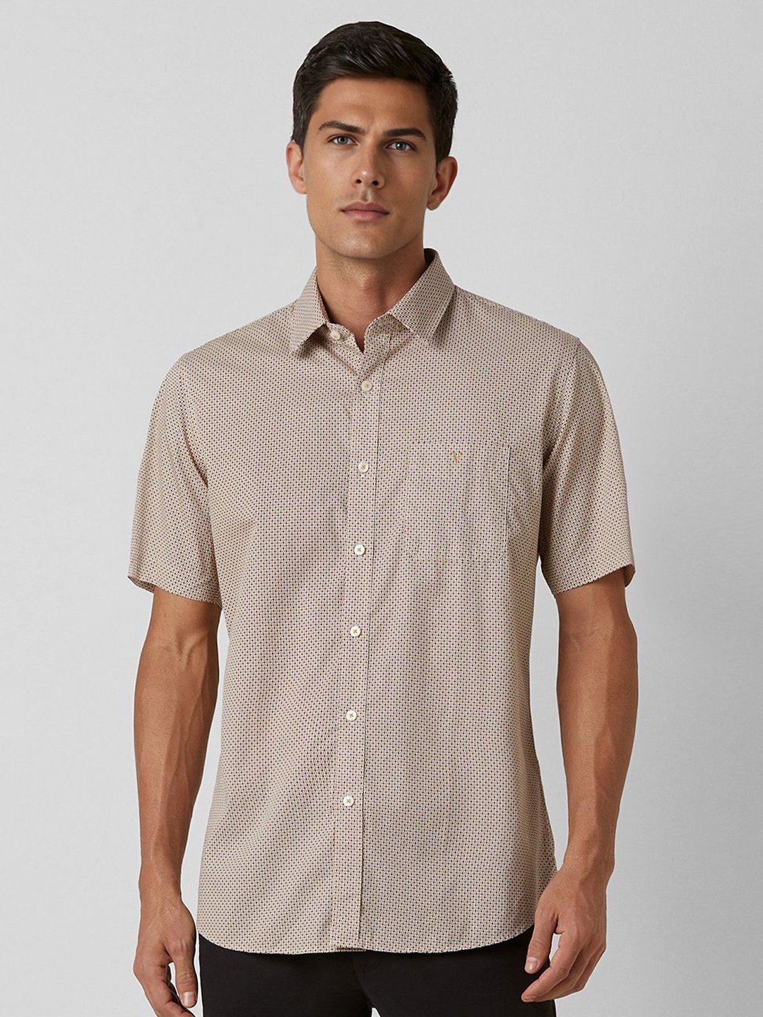 

Van Heusen Sport Men Slim Fit Opaque Printed Casual Shirt, Beige