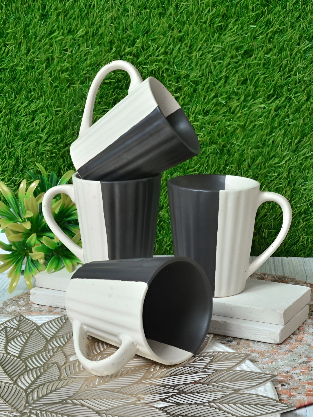 

FABINALIV Black & White 4 Pcs Textured Ceramic Matte Mugs 270 ml each