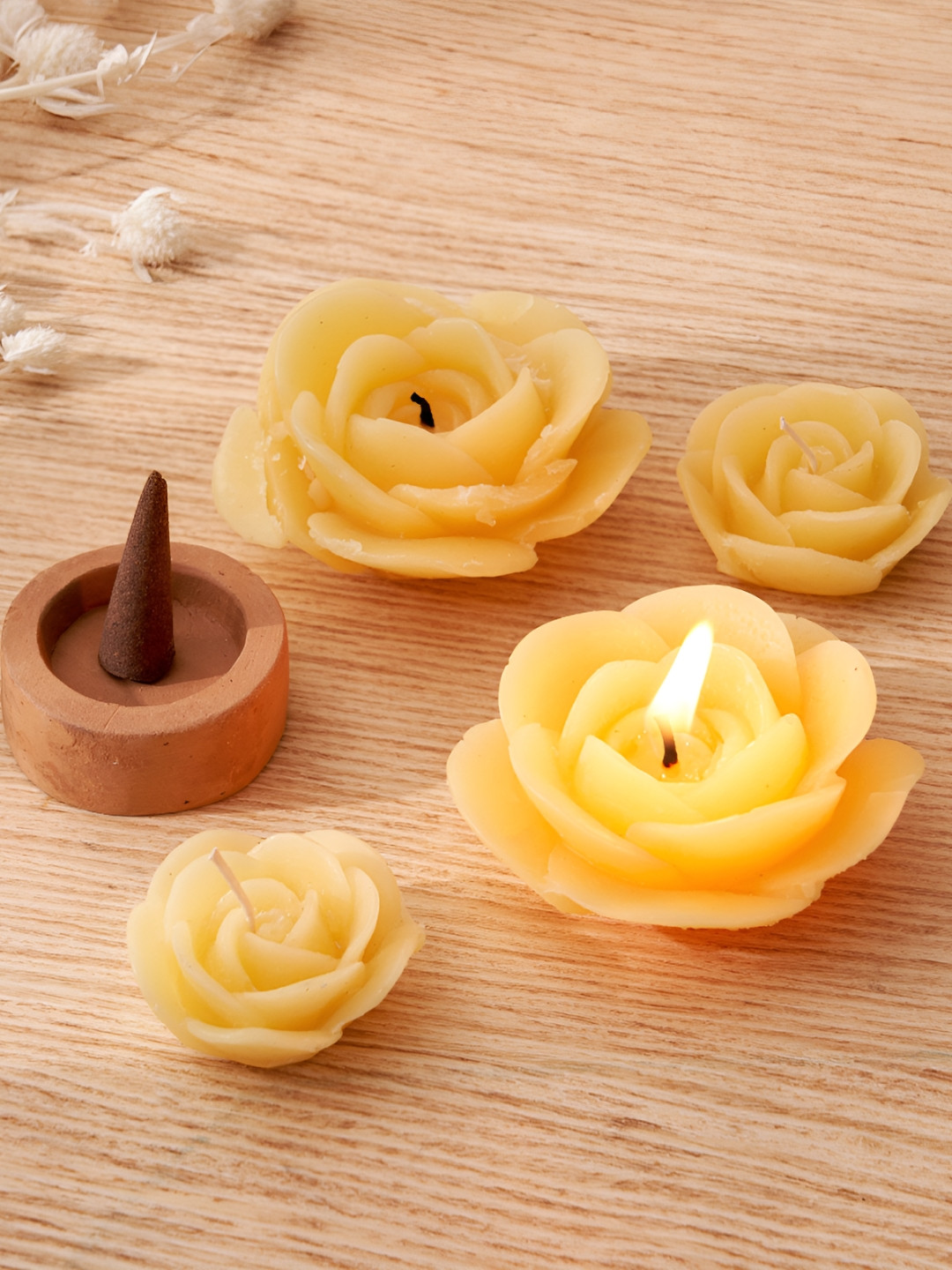 

Home Centre Corsica Adelle Yellow & Brown 15 Pieces Home Fragrances Gift Set