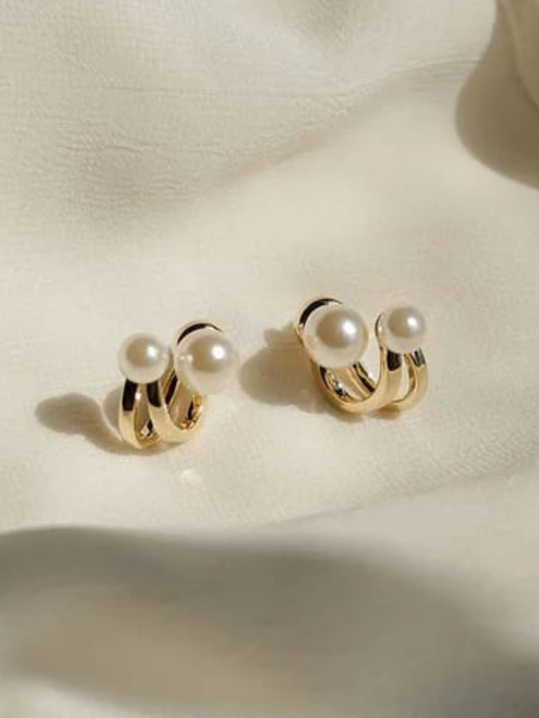 

CareDone Contemporary Studs Earrings, Gold