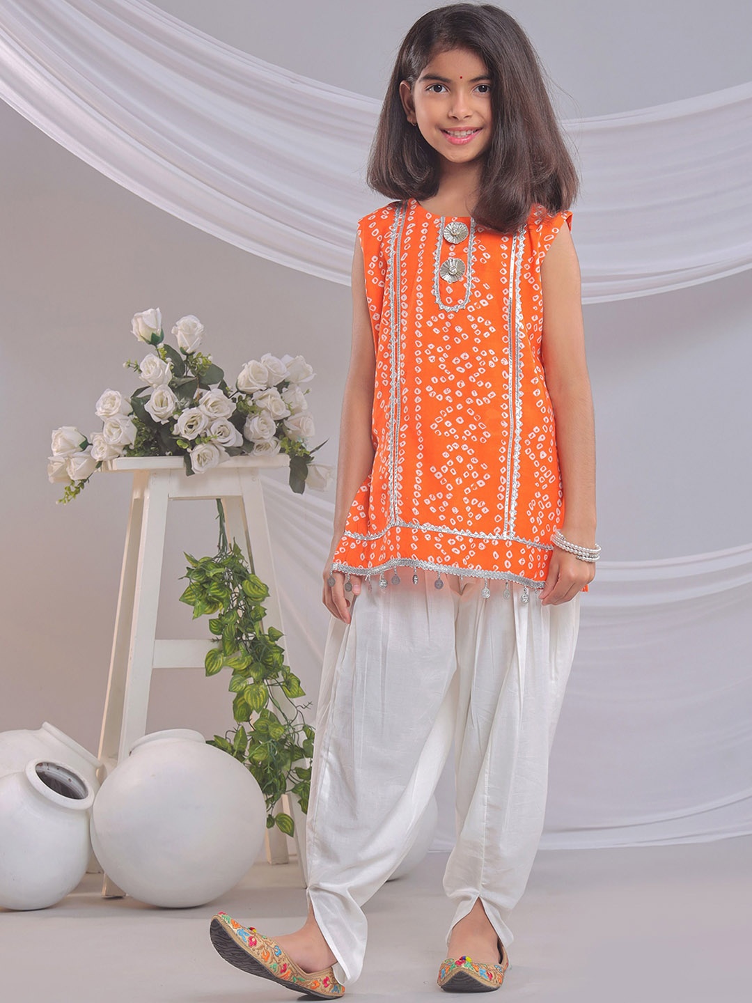 

misbis Girls Bandhani Printed Gotta Patti Pure Cotton Kurti with Dhoti Pant, Orange