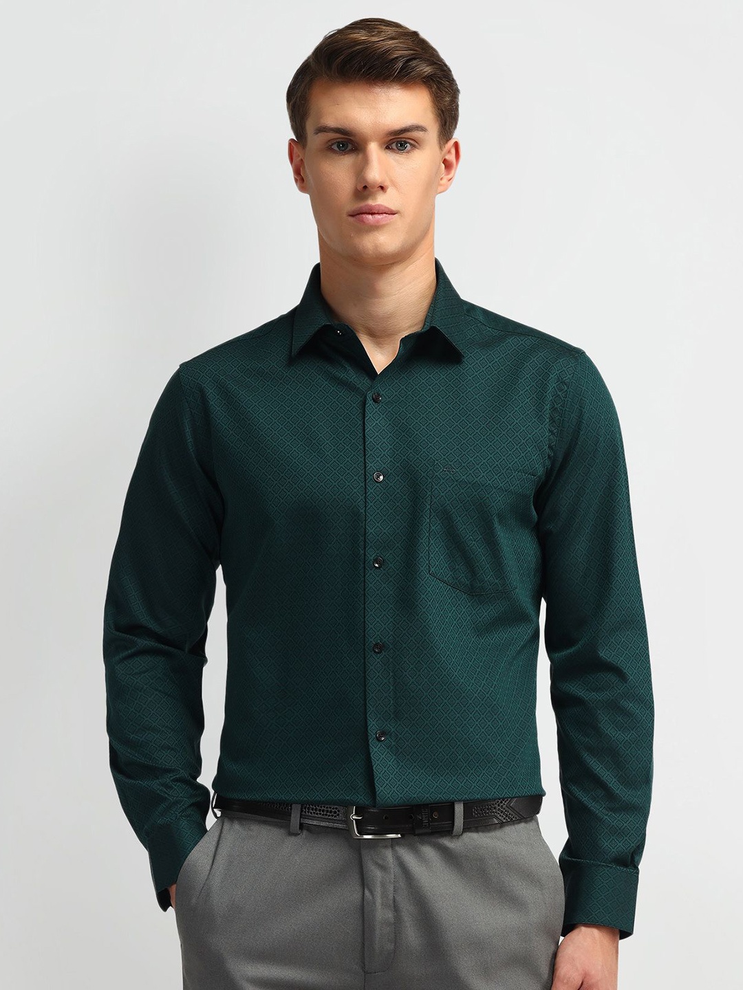 

Arrow Men Classic Spread Collar Geometric Printed Cotton Formal Shirt, Green
