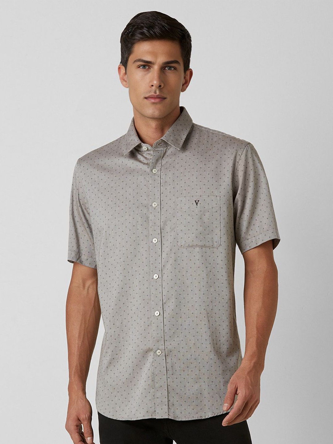 

Van Heusen Sport Men Slim Fit Opaque Printed Casual Shirt, Grey