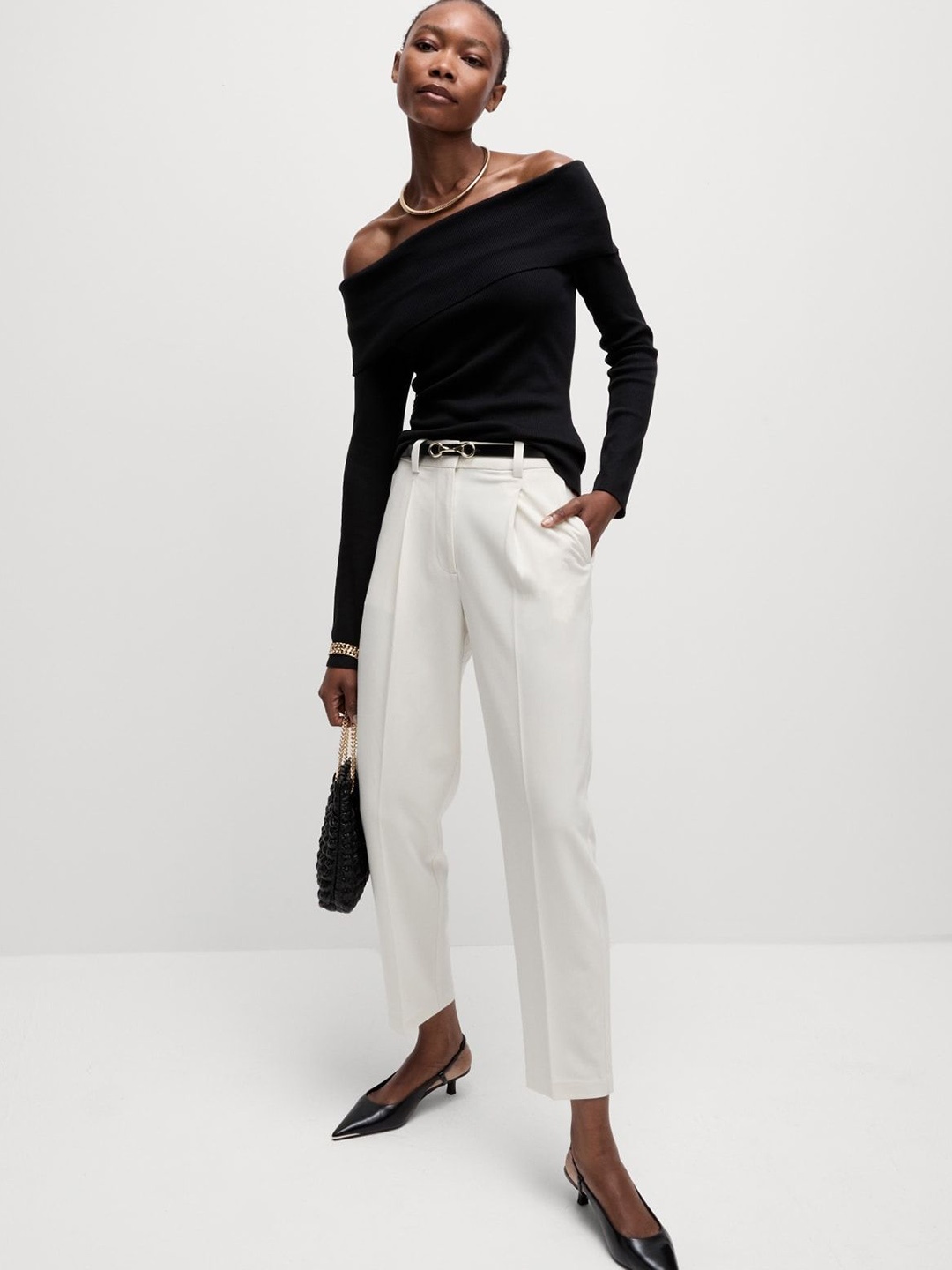 

Marks & Spencer Women Tapered Fit High-Rise Trousers, Cream