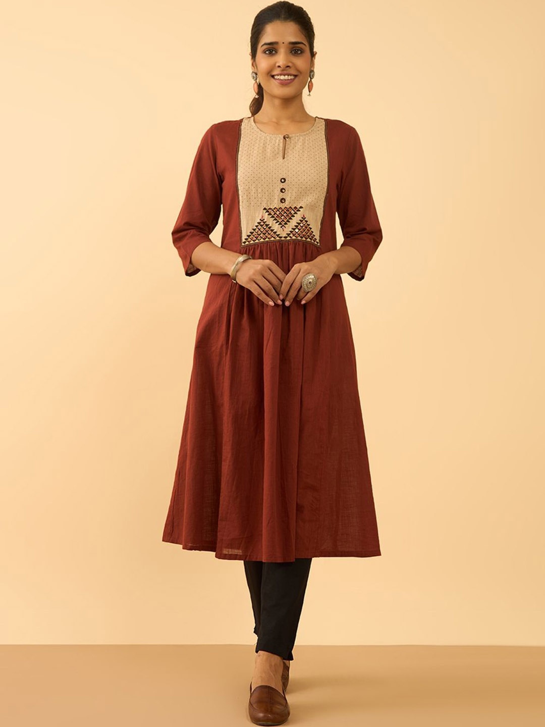 

Taneira Polka Dot Printed Sequinned Pure Cotton Anarkali Kurta, Red
