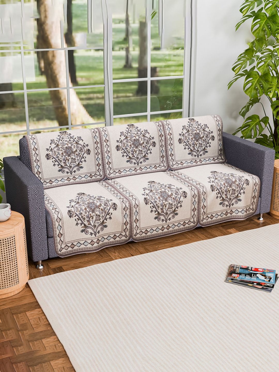 

Kuber Industries Grey & Black 6 Pieces Printed 3 Seater Cotton Sofa Covers