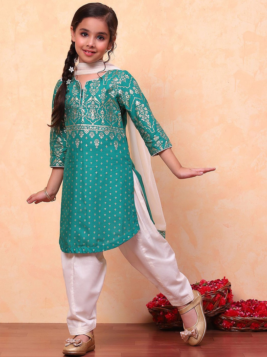 

Biba Girls Floral Printed Pure Cotton Kurta With Salwar & Dupatta, Green