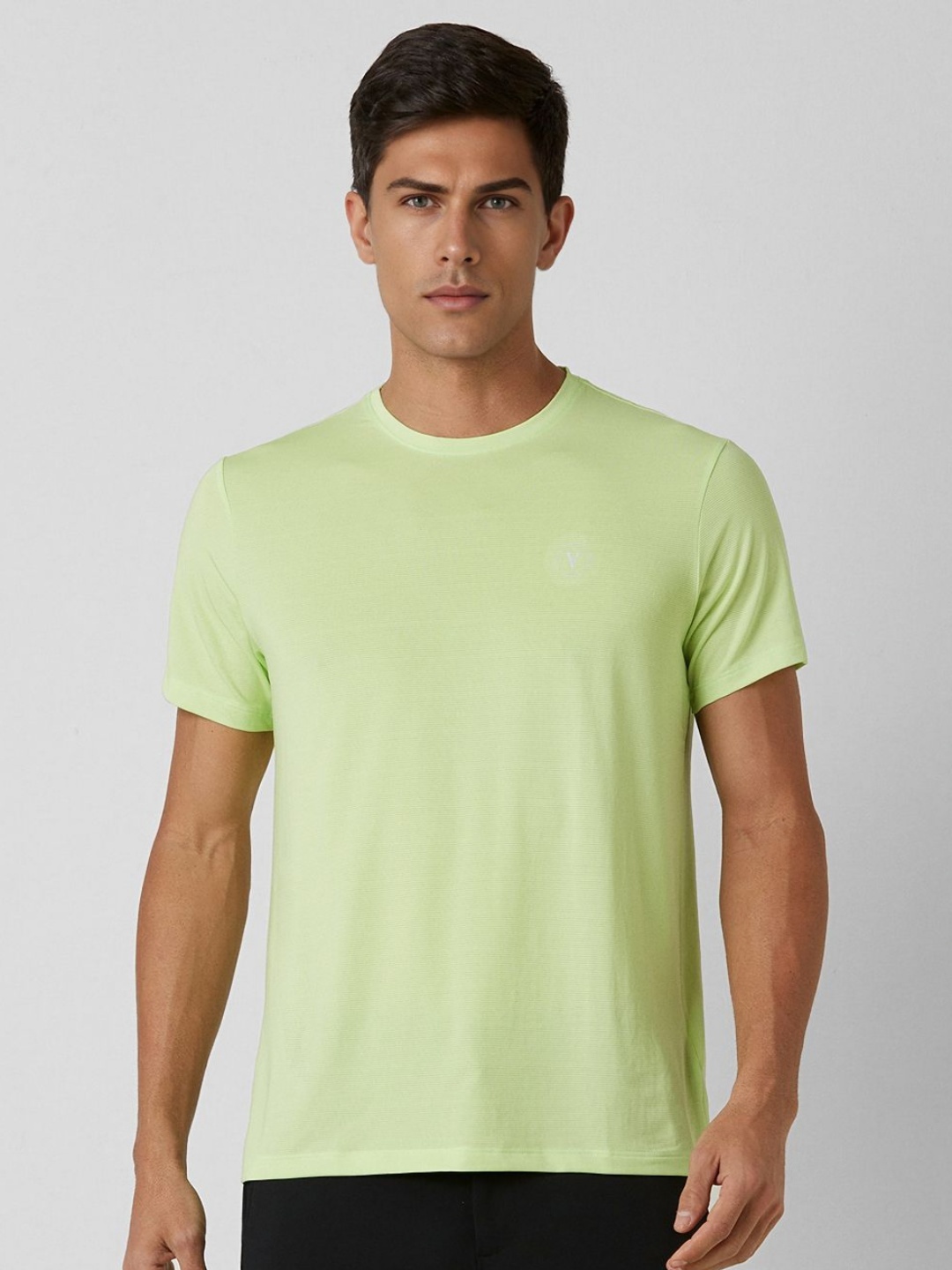 

Van Heusen Flex Men Solid Round Neck Slim Fit T-shirt, Green