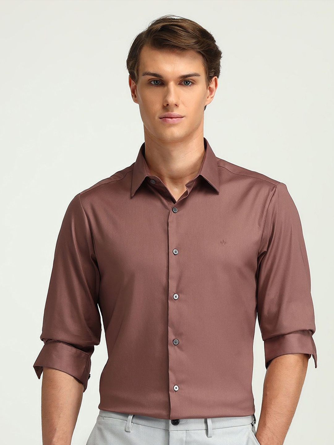 

Arrow New York Men Manhattan Spread Collar Solid Cotton Slim Fit Casual Shirt, Brown