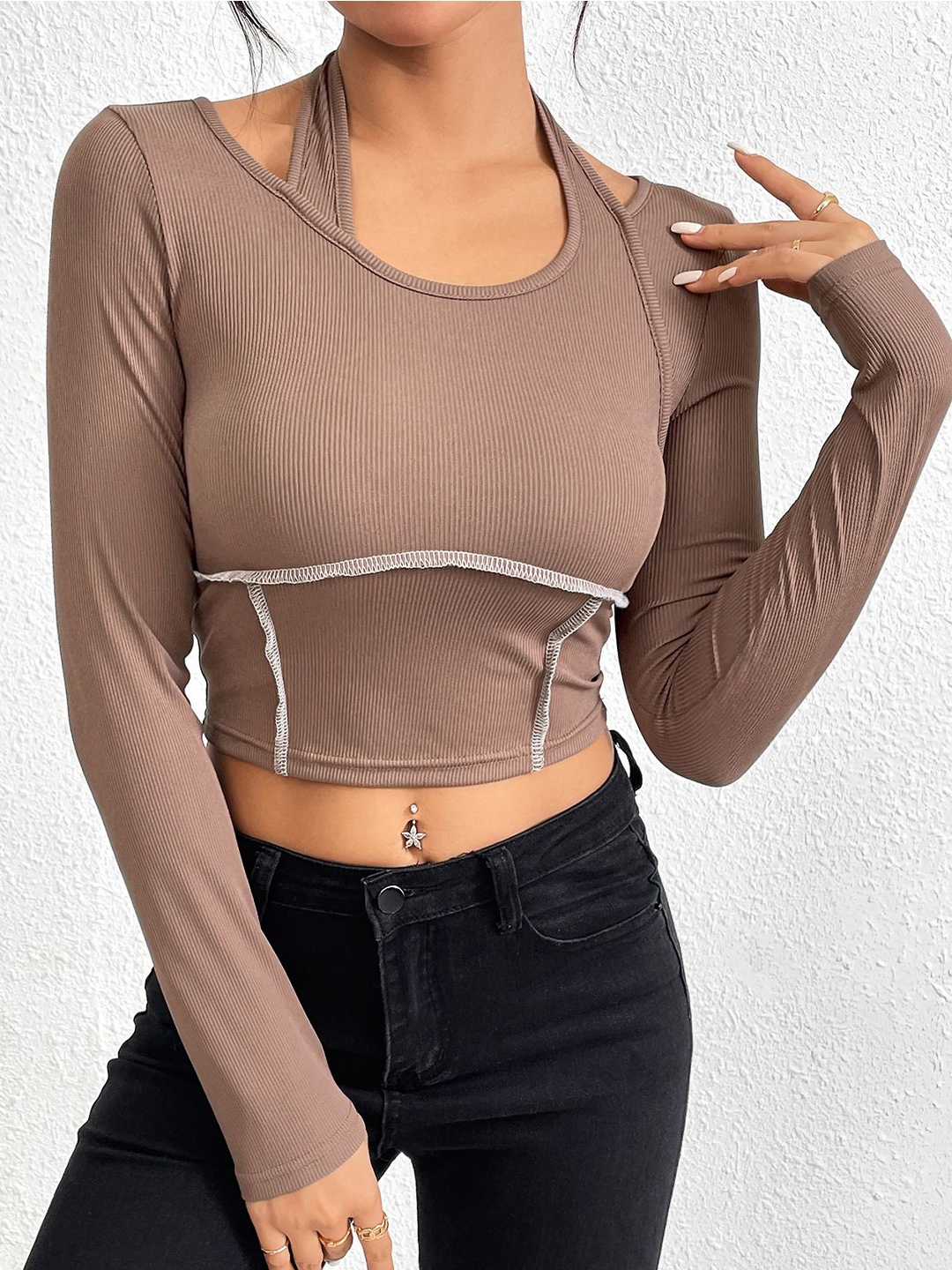 

HERE&NOW Women Round Neck Long Sleeves Crop Top, Camel brown