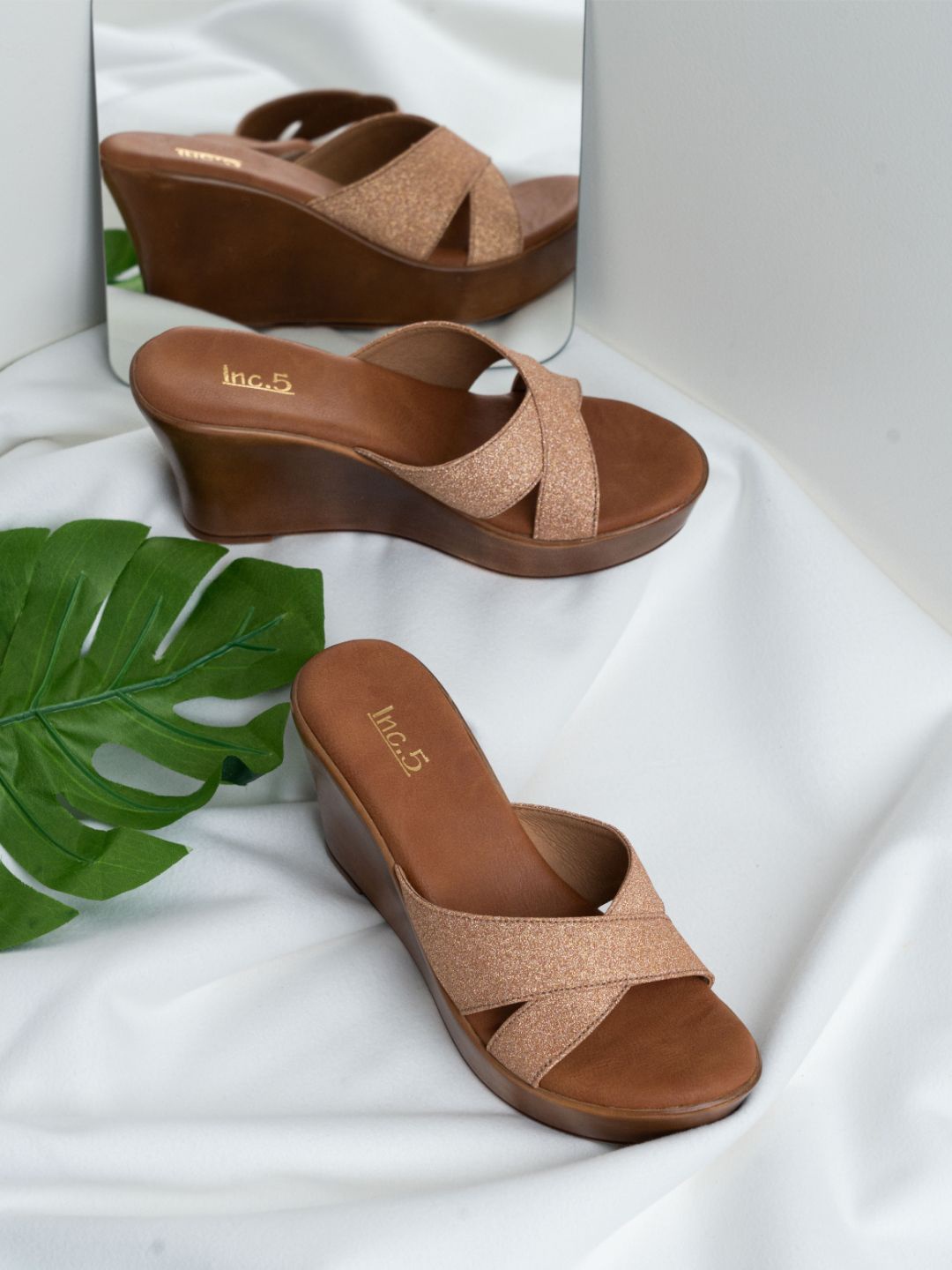 

Inc 5 Women Wedge Heel Sandals, Rose gold