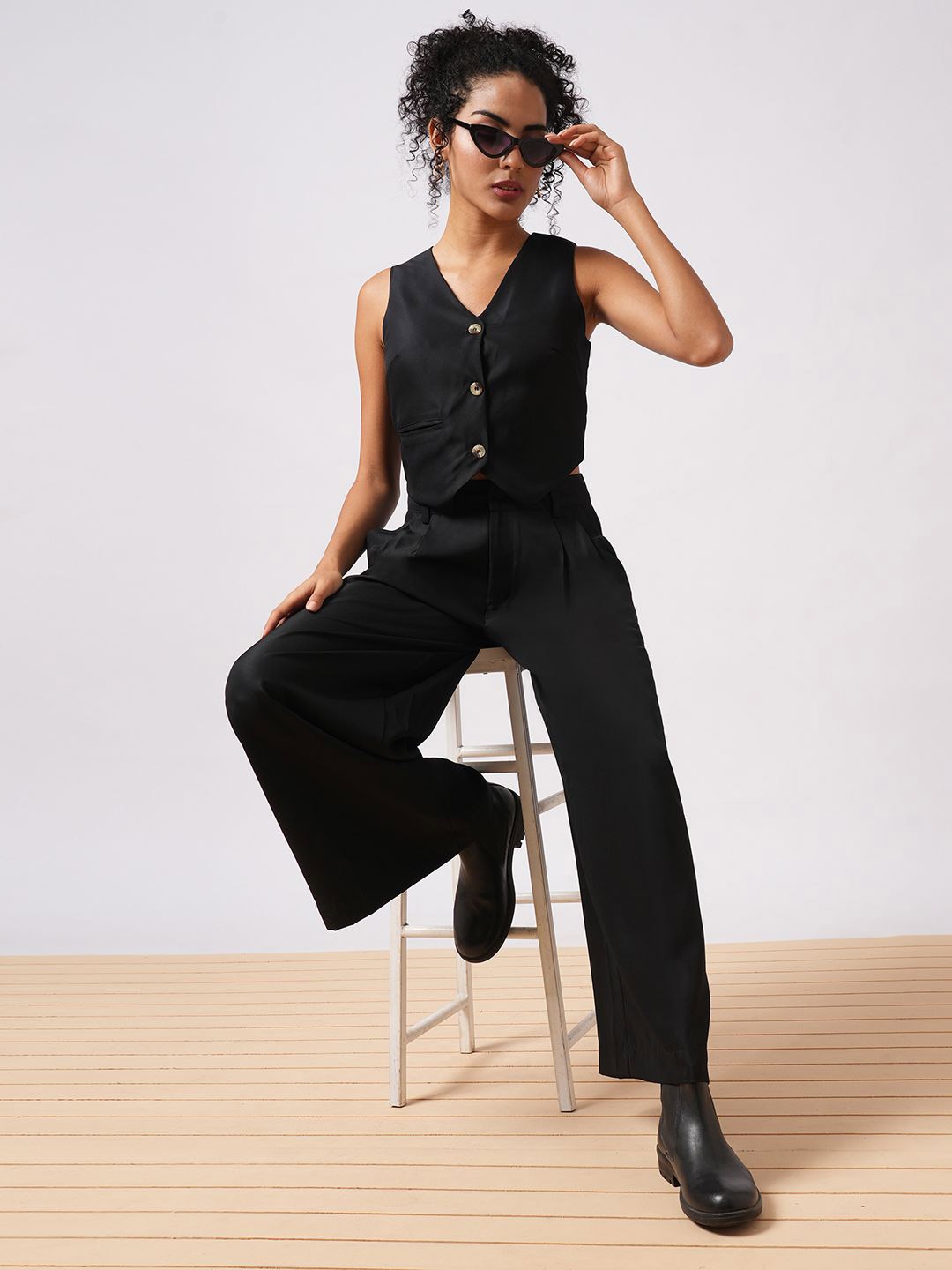 

Globus V-Neck Waistcoat With Wide Leg Trousers, Black