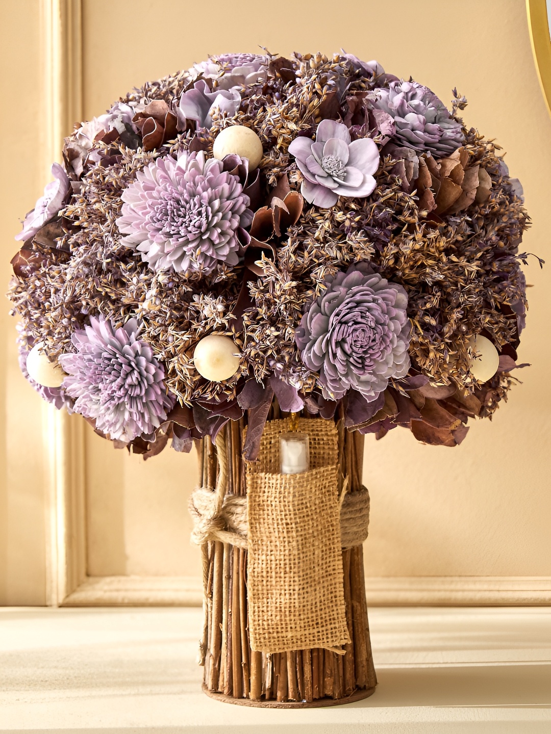 

Home Centre Moksha Purple Lavender & Fougere Bouquet With Scented Spray - 10ml