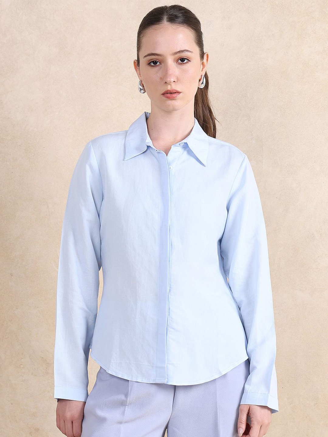 

RAREISM Women Comfort Spread Collar Solid Casual Shirt, Blue