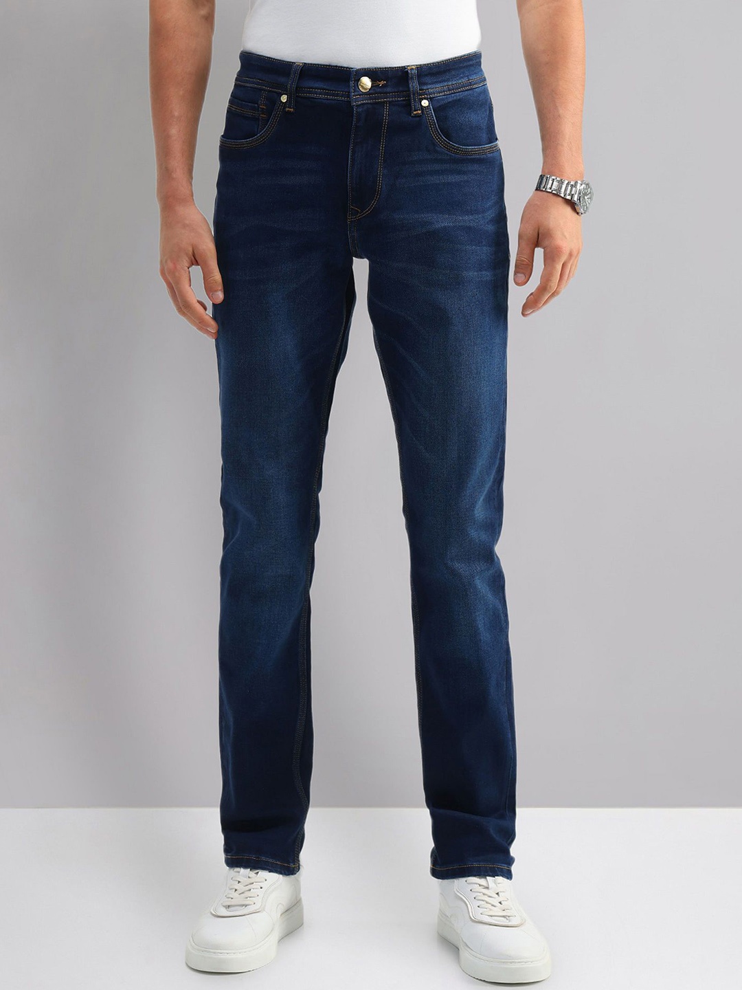 

AD By Arvind Men Slim Fit Low Distress Light Fade Casual Jeans, Blue