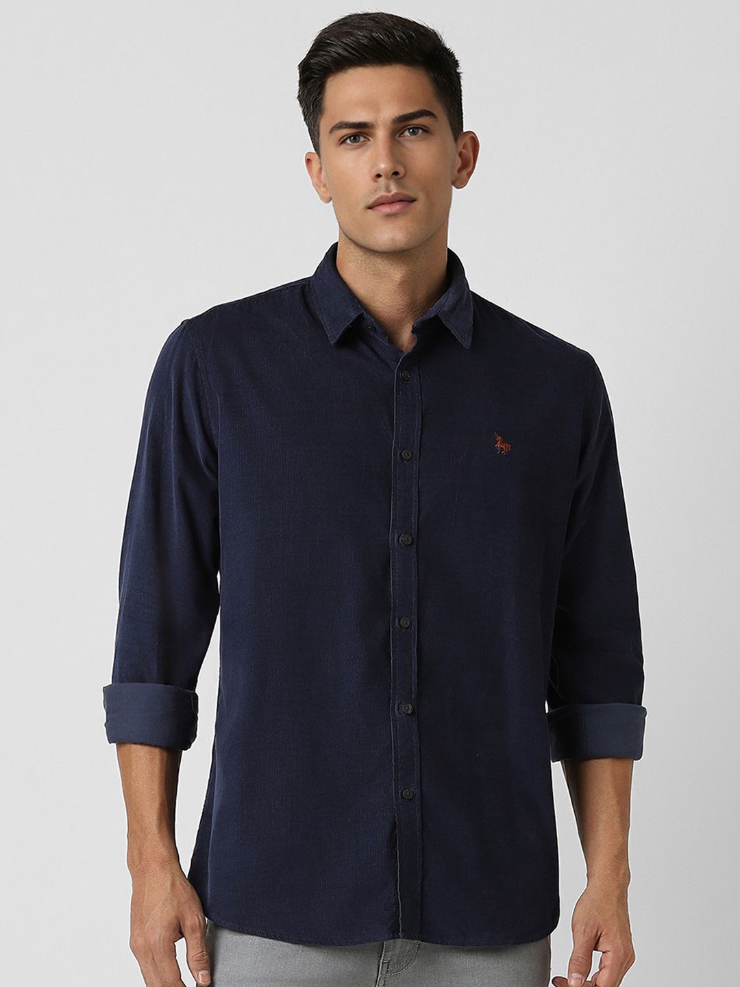 

Van Heusen Sport Men Slim Fit Opaque Casual Shirt, Navy blue