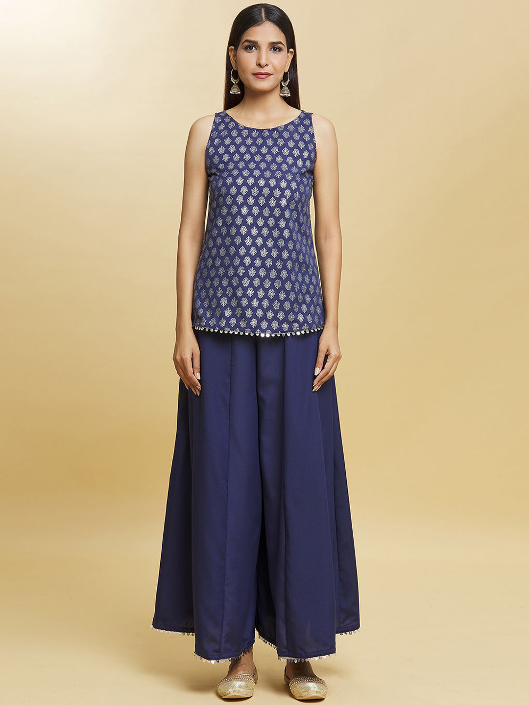 

Samyukta Singhania Ethnic Motifs Printed Round Neck Short Kurta with Palazzos, Blue