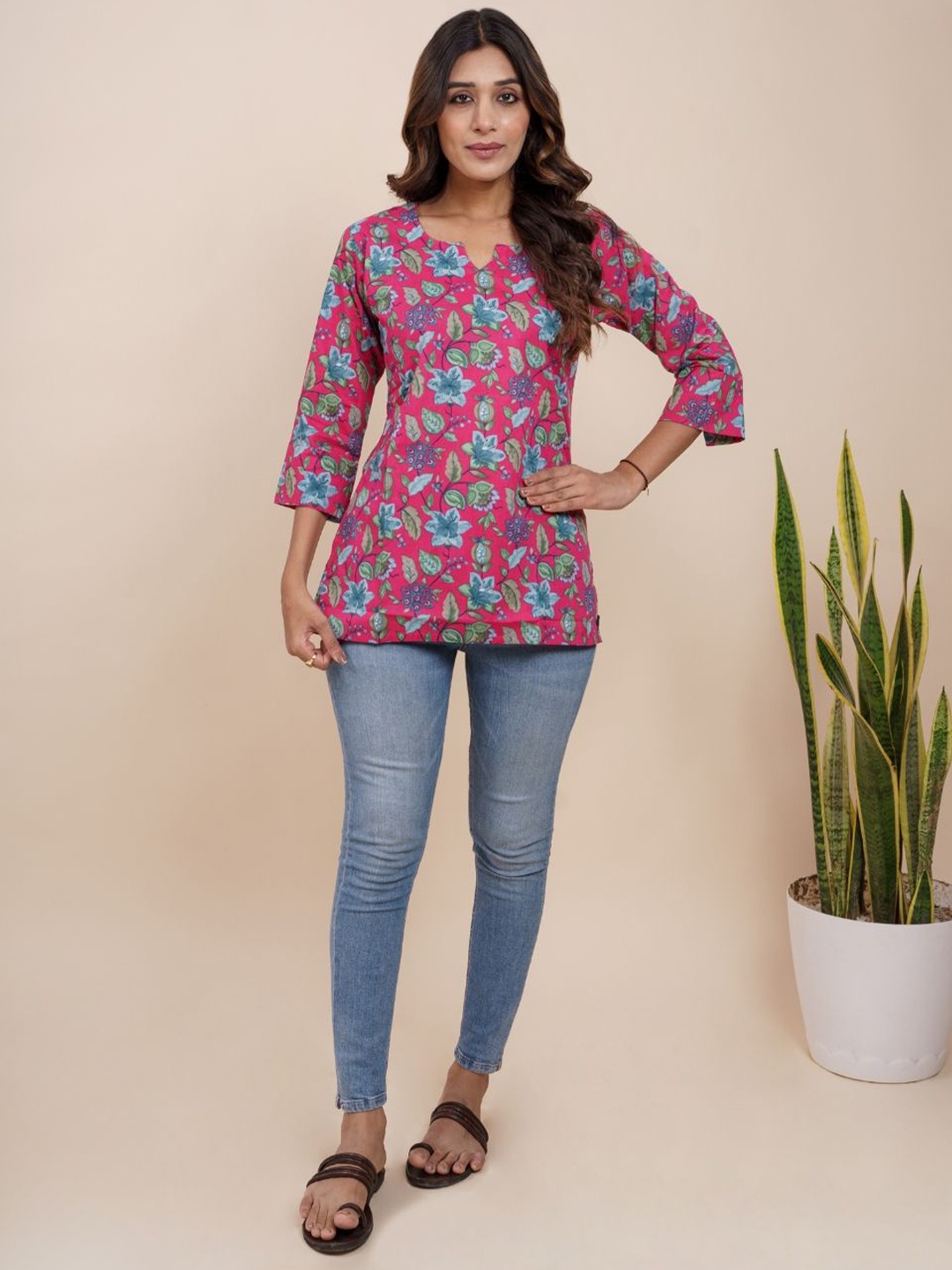 

EKISHA Printed Tunic, Pink