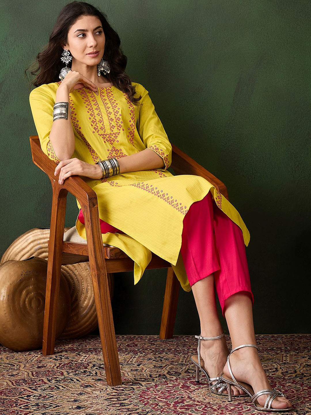 

Sangria Geometric Embroidered Mirror Work Pure Cotton Straight Kurta, Yellow