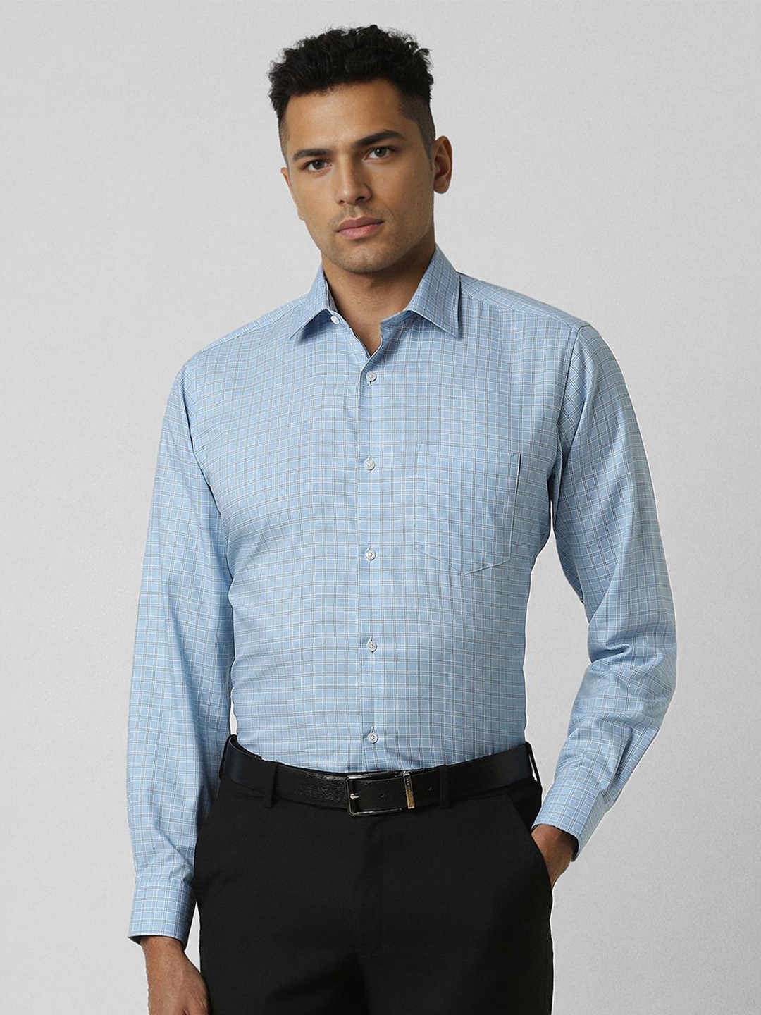 

Van Heusen Men Spread Collar Checked Cotton Formal Shirt, Blue