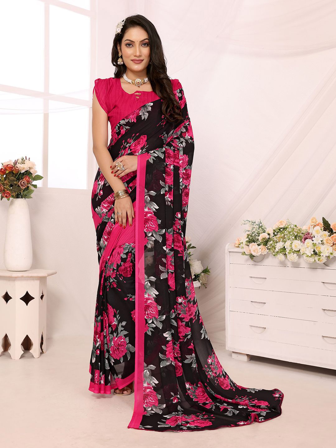 

Moda Rapido Floral Poly Georgette Saree, Pink