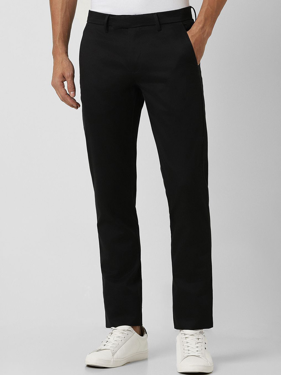 

Van Heusen Sport Men Cotton Slim Fit Trousers, Black