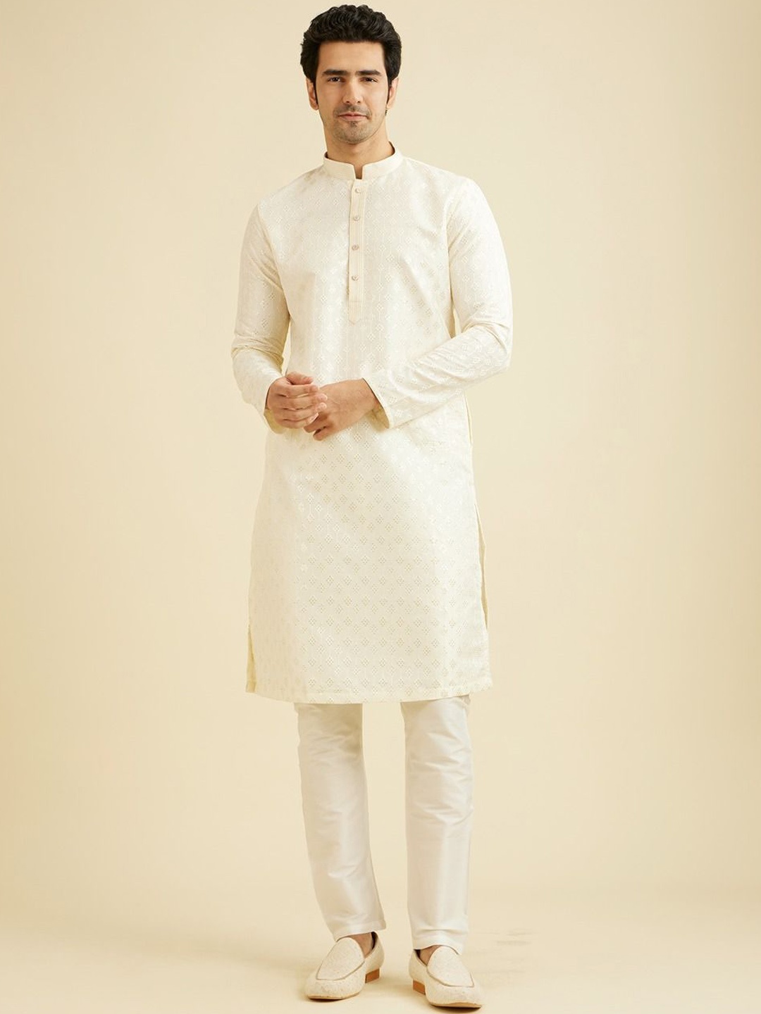 

Manyavar Geometric Embroidered Sequinned Straight Kurta With Trousers, Cream