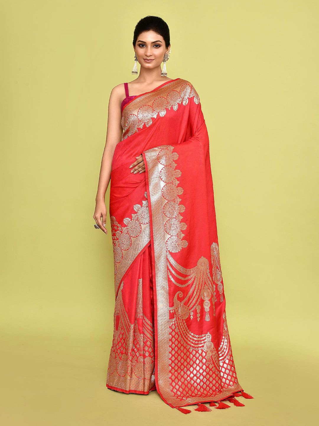 

Nazaakat by Samara Singh Woven Design Pure Silk Saree, Pink